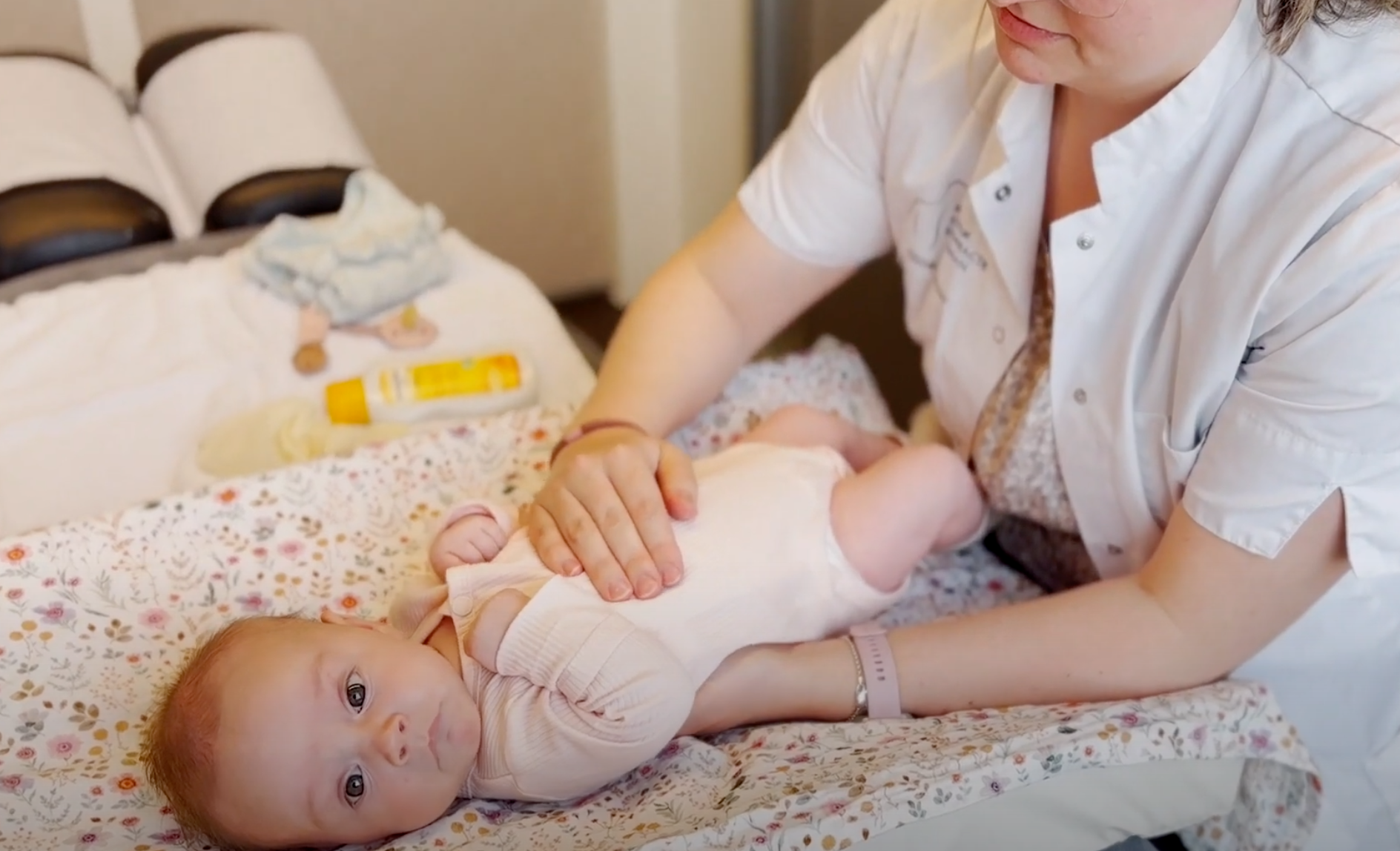 chiropractor treats baby